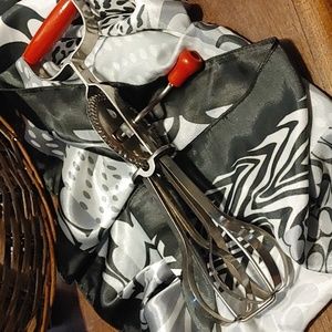 Retro Handheld Manual Mixer